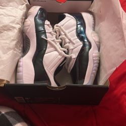 Air Jordan 11 Retro Low
