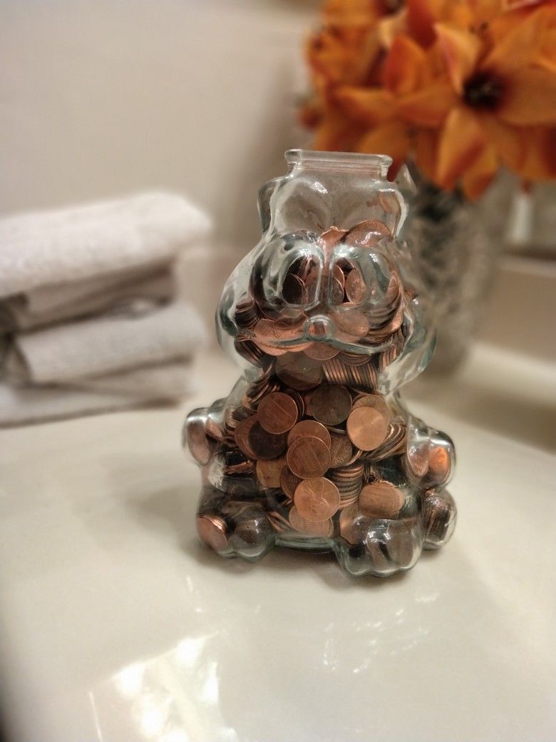Glass Garfield Full Of Pennies $100 Perfect Old