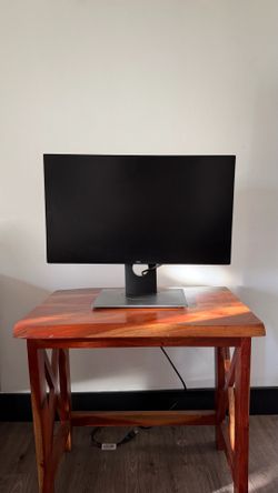 24” Dell monitor | fully adjustable | thin edge