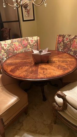 Large Dinning Room Table