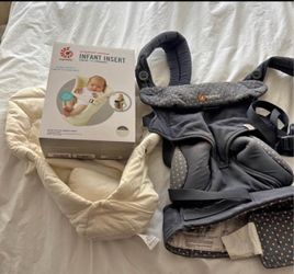 Ergo baby carrier with newborn insert