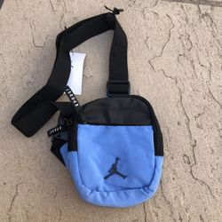 New Nike Jordan Airborne Hip Crossbody Bag Fanny Pack Waist Belt Legend Blue 0.5L