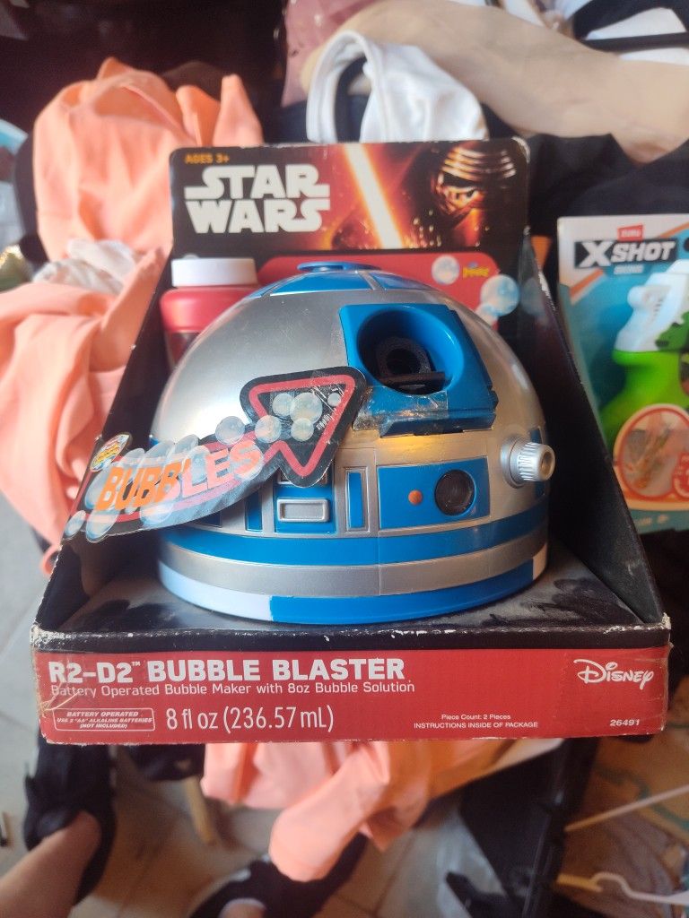 2016 Star Wars R2-d2 Bubble Blaster 