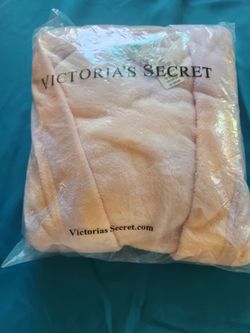 Victoria's Secret, Intimates & Sleepwear