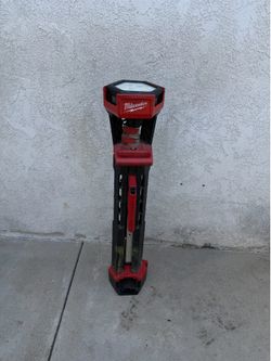 Milwaukee Rocket - Job site light