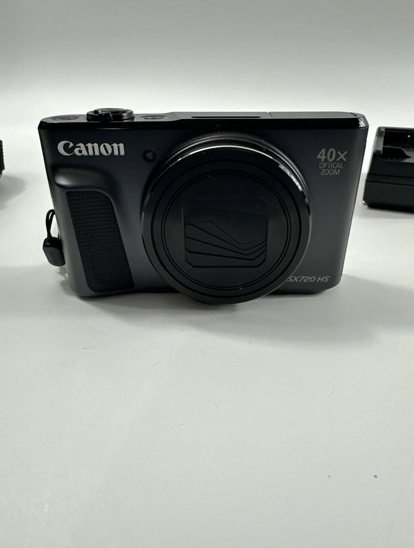 Canon PowerShot SX720 HS 20.3MP Compact Digital Camera Black 40x Wi-Fi w/Charger