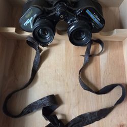 TASCO Zip 2001 Binoculars w/Soft Case, 7x35mm Wide Angle, 525 Ft/1000 Yds.