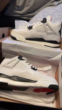 Retro 4’s 11c $80