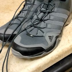 Size 12 Adidas Pro Men's Athletic Shoes 