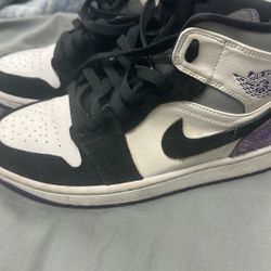 Jordan 1 Mid SE PURPLE