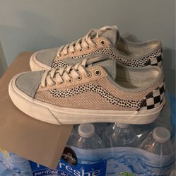 Vans Size 8 New No Box