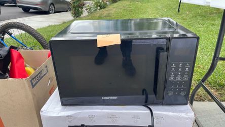 Microwave Chefman 1.1 cubic feet