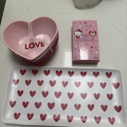 Bowls And Platter 2 Socks $15