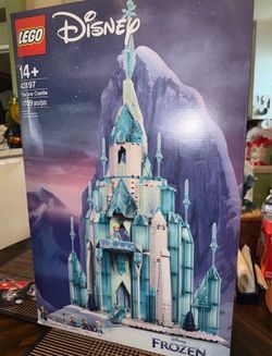 Lego Set: Frozen Castle Retired Set
