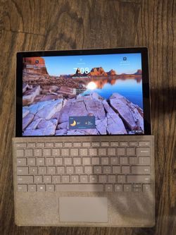Microsoft Surface Pro 7 with keyboard Core i5-1035G4 1.1GHz 8Gb RAM