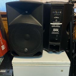 Mackie Thump 15 Powered Speakers (pair)