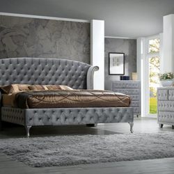 Queen Velvet Bedroom Set New 
