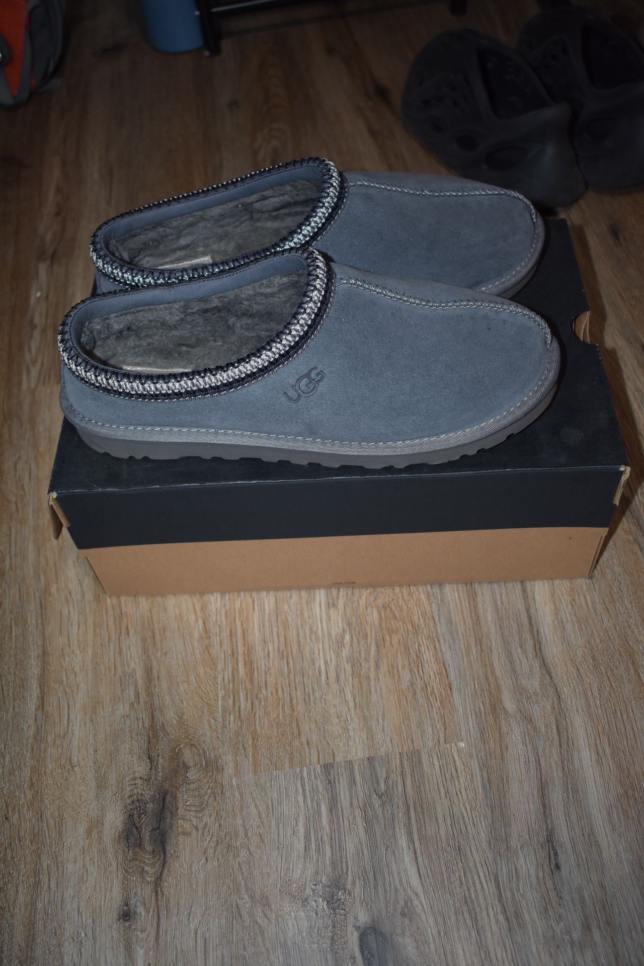 Tasman uggs size 10