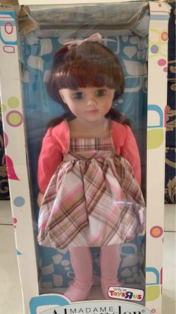 Exclusive Mia Bella Madame Alexander Doll