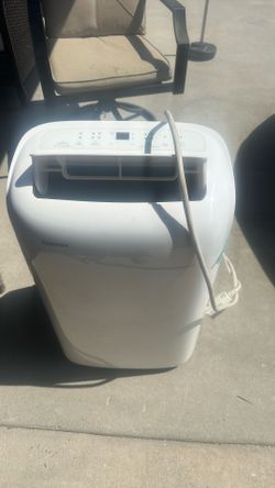 TOSHIBA MOBILE TYPE AIR CONDITIONER RAC-PD1213CWRU