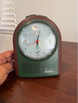 Beautiful alarm clock 4 chirping birds
