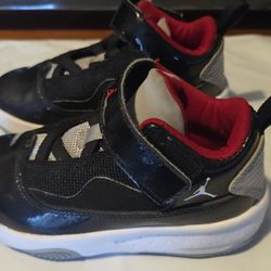 Nike Air Jordan Max Aura 2 Black/Gym Wolf Grey Red CN(contact info removed) Little Kid Sz 11C