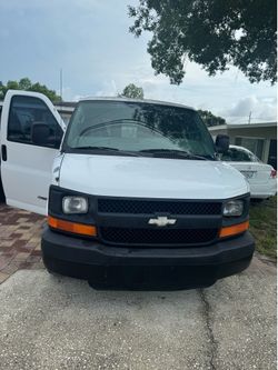 Chevrolet Express 2500 Cargo Van