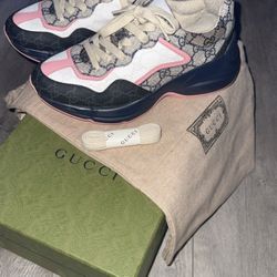 Gucci sneakers