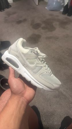 WMNS air max command