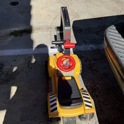 Construction ride car