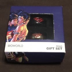 Superman And Wonder Woman Wedding Band Rings 