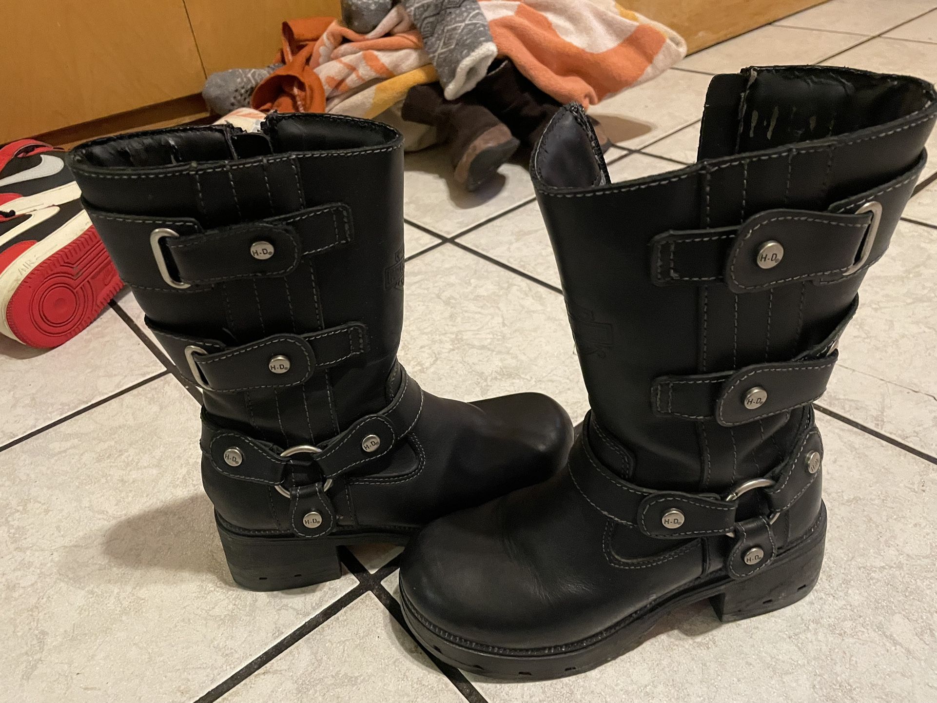 Women’s  HD Riding Boots Sz5