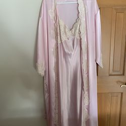 size6Victoria’s Secret nightgown and rope￼