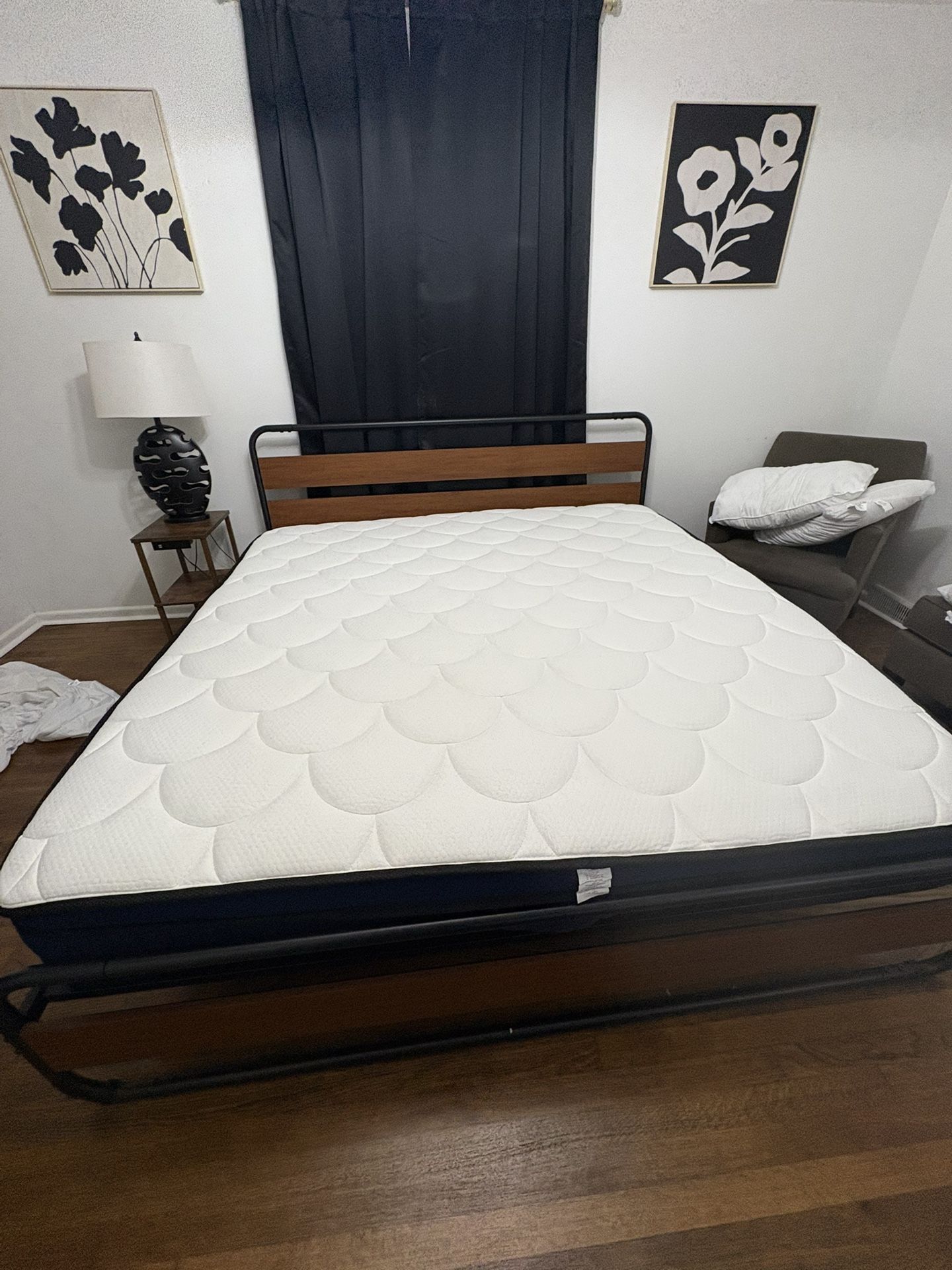 King Size Bed With Bed Frame