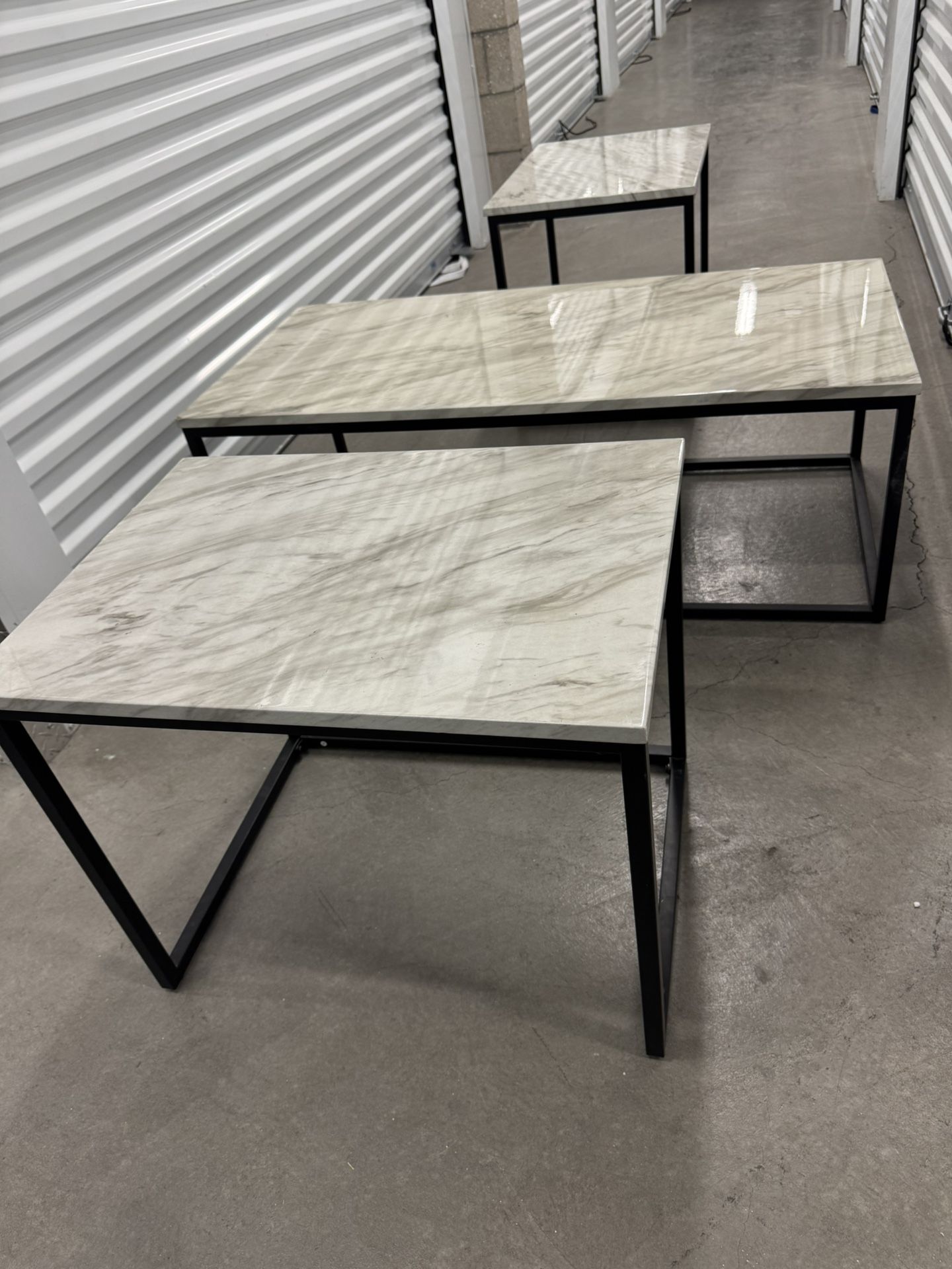 Living Room/End Tables