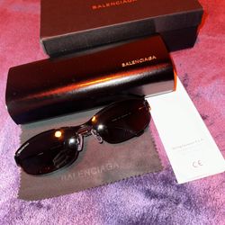 Balenciaga Oval Sunglasses in black