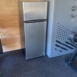 Personal Refrigerator 