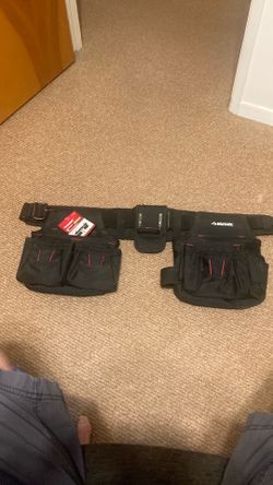Look ! Nice NEW carpenters tool belt . Deal !