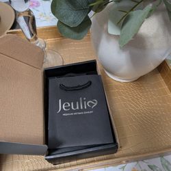 Used Jeulia Jewelry 