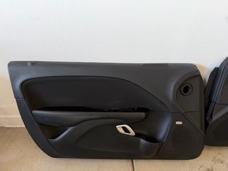 2016 Dodge Challenger door panels