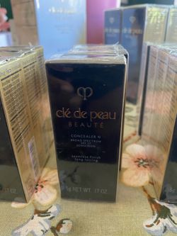 Clé de Peau Beauté Concealer
