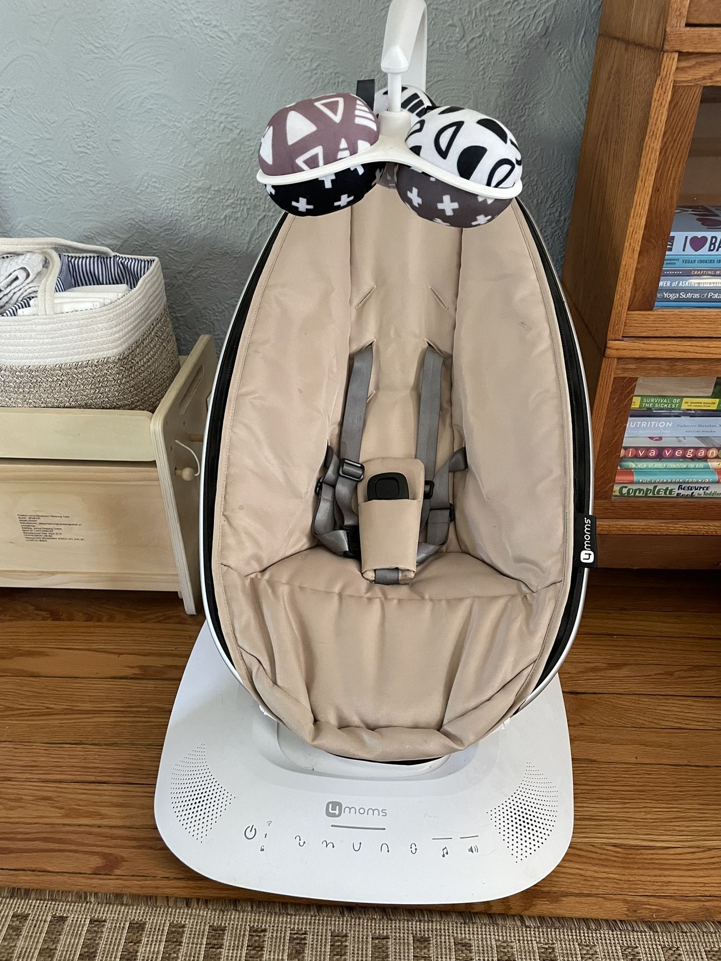 4 Moms Baby Swing - Latest Model- Sells For $270 On Amazon