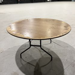 Round Banquet Restaurant Tables 5FT Diameter