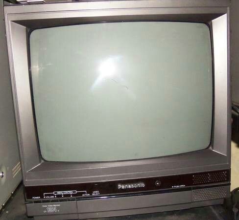 PANASONIC COLOR VIDEO MONITOR CT-1384 Y