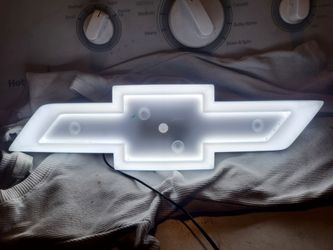 Chevy emblem