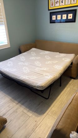 Sleeper sofa hardly used