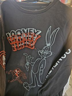 EXTRA LARGE LOONEY TUNES MEN LONG SLEEVE T SHIRT USED