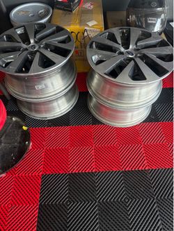 2025 Subaru Outback 18" wheels