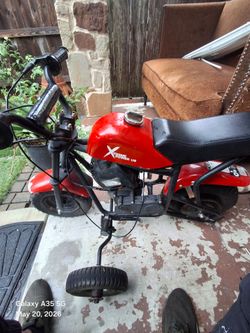 Pocket bike kids 40 cc.  30.mph