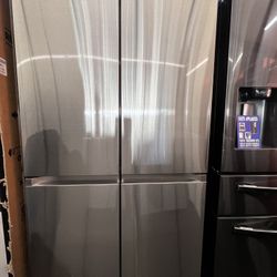 Cruz’s Appliances - 4-Door Flex French Door Refrigerator with WiFi, Beverage Center and Dual Ice Maker